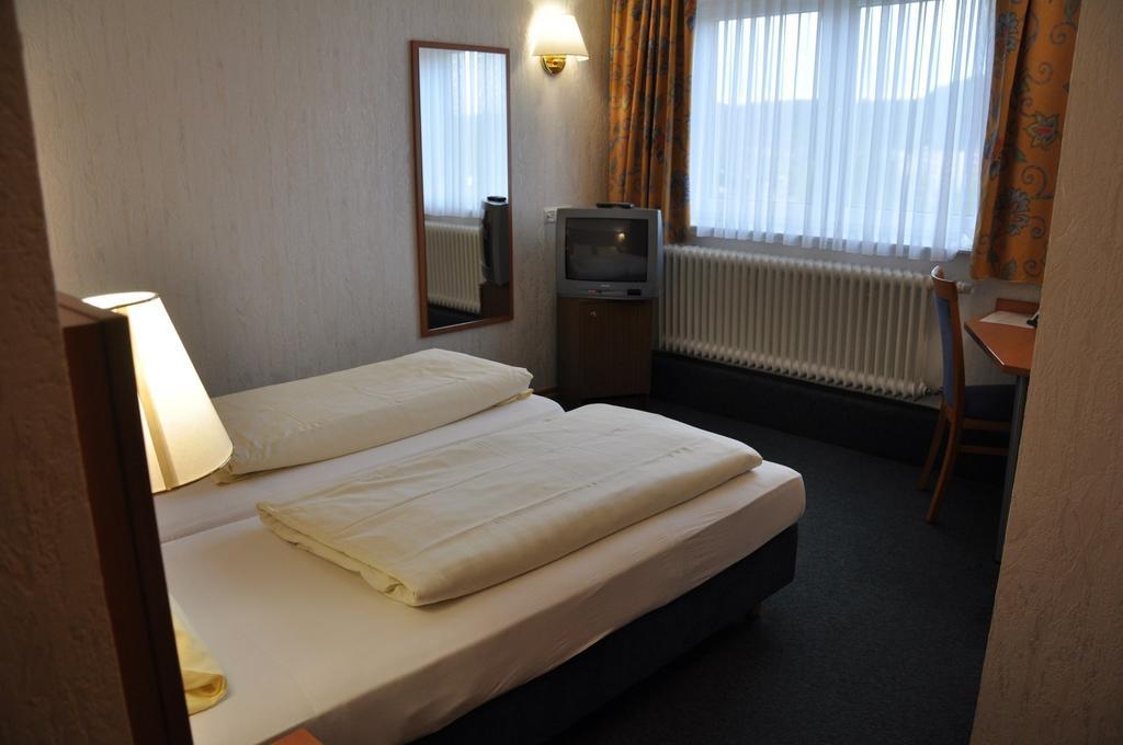 Hotel Buergerhof Гомбург Номер фото