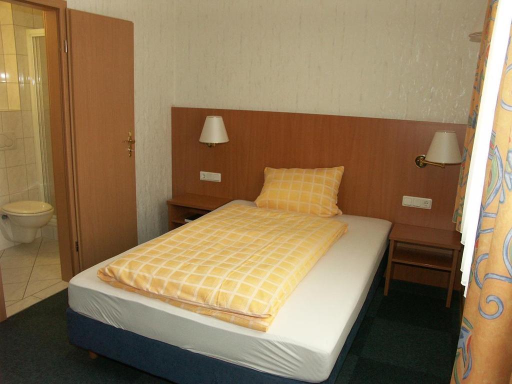 Hotel Buergerhof Гомбург Екстер'єр фото