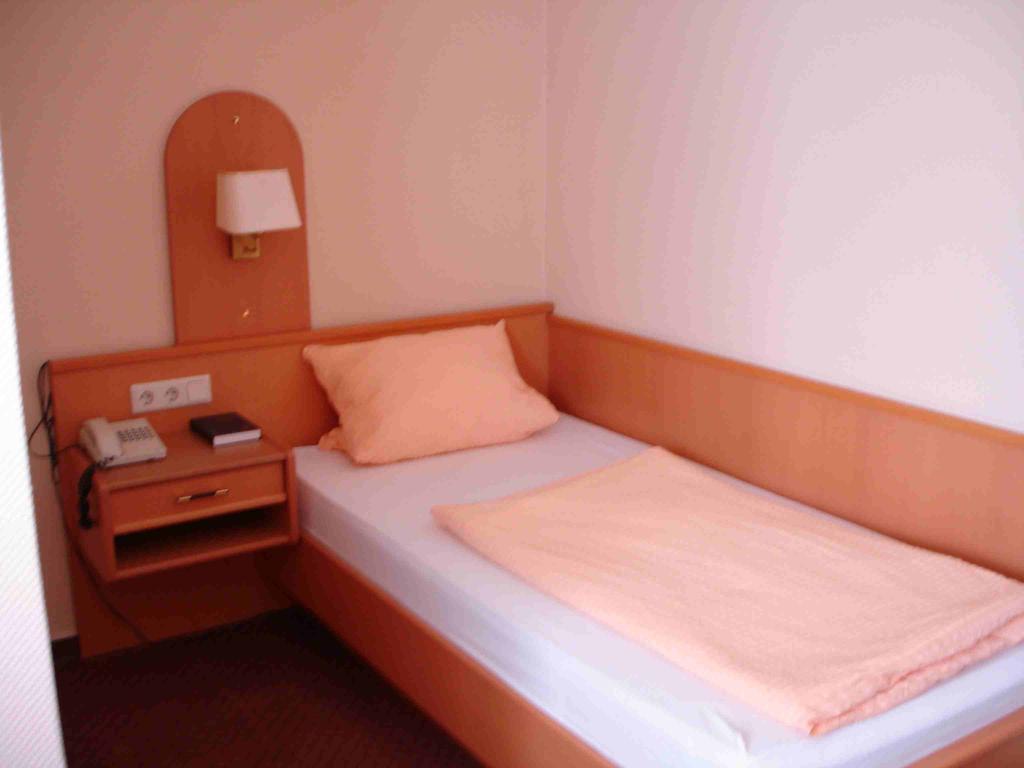 Hotel Buergerhof Гомбург Номер фото